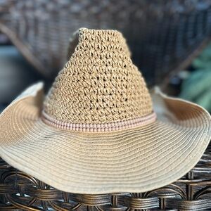 Crown Vintage Tan Woven Hat